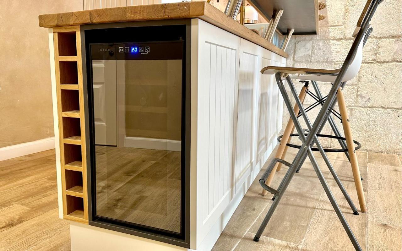 Boutique Apartment In Heart Of 海法 外观 照片